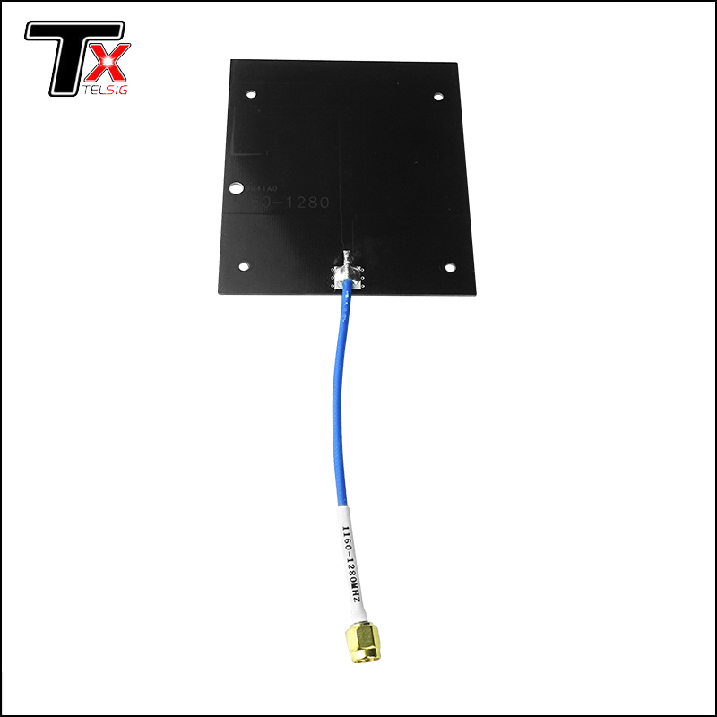 1.2G Vertical Polarization Panel Antenna